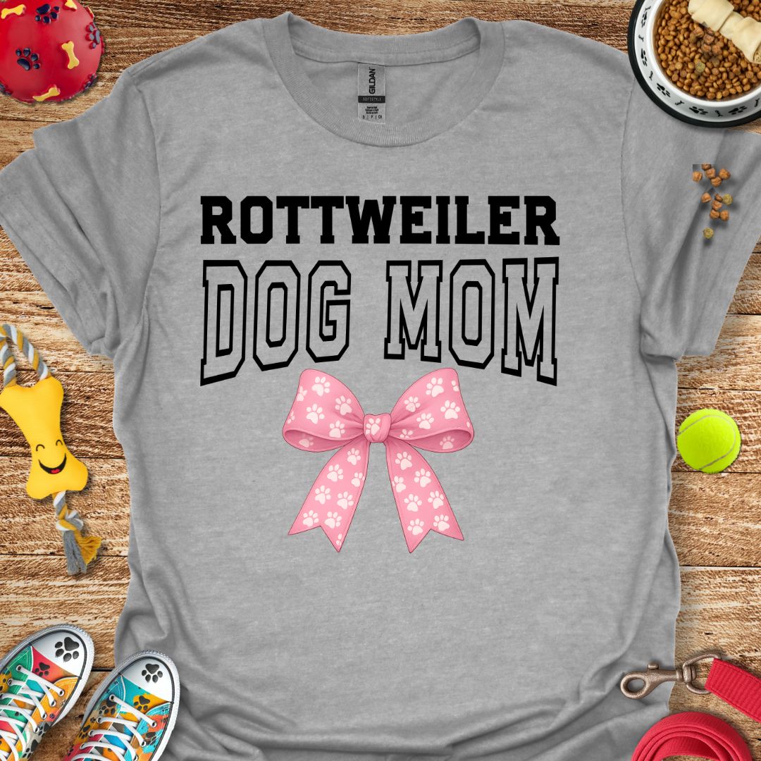 Rottie Dog Mom Pink Coquette T-Shirt
