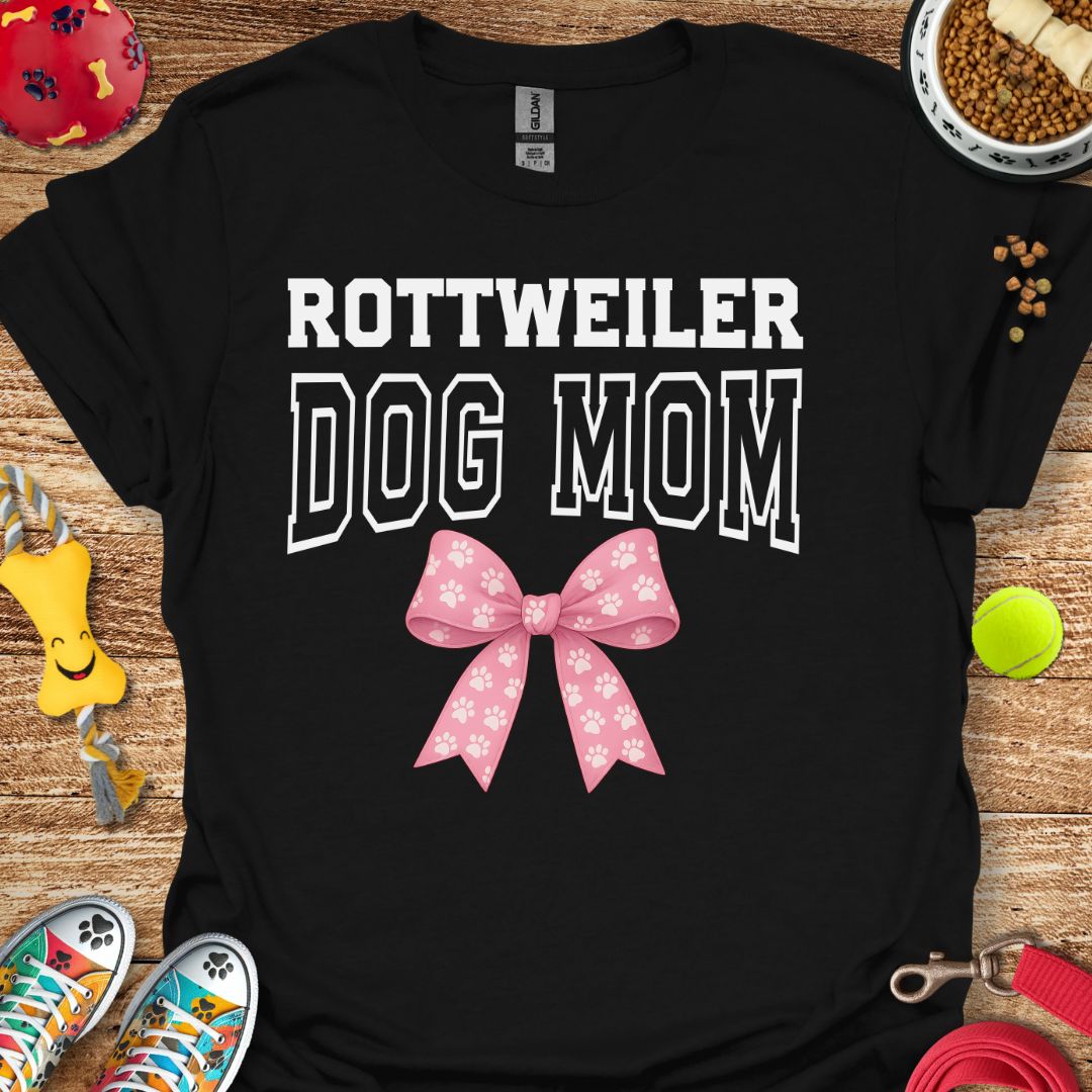 Rottie Dog Mom Pink Coquette T-Shirt