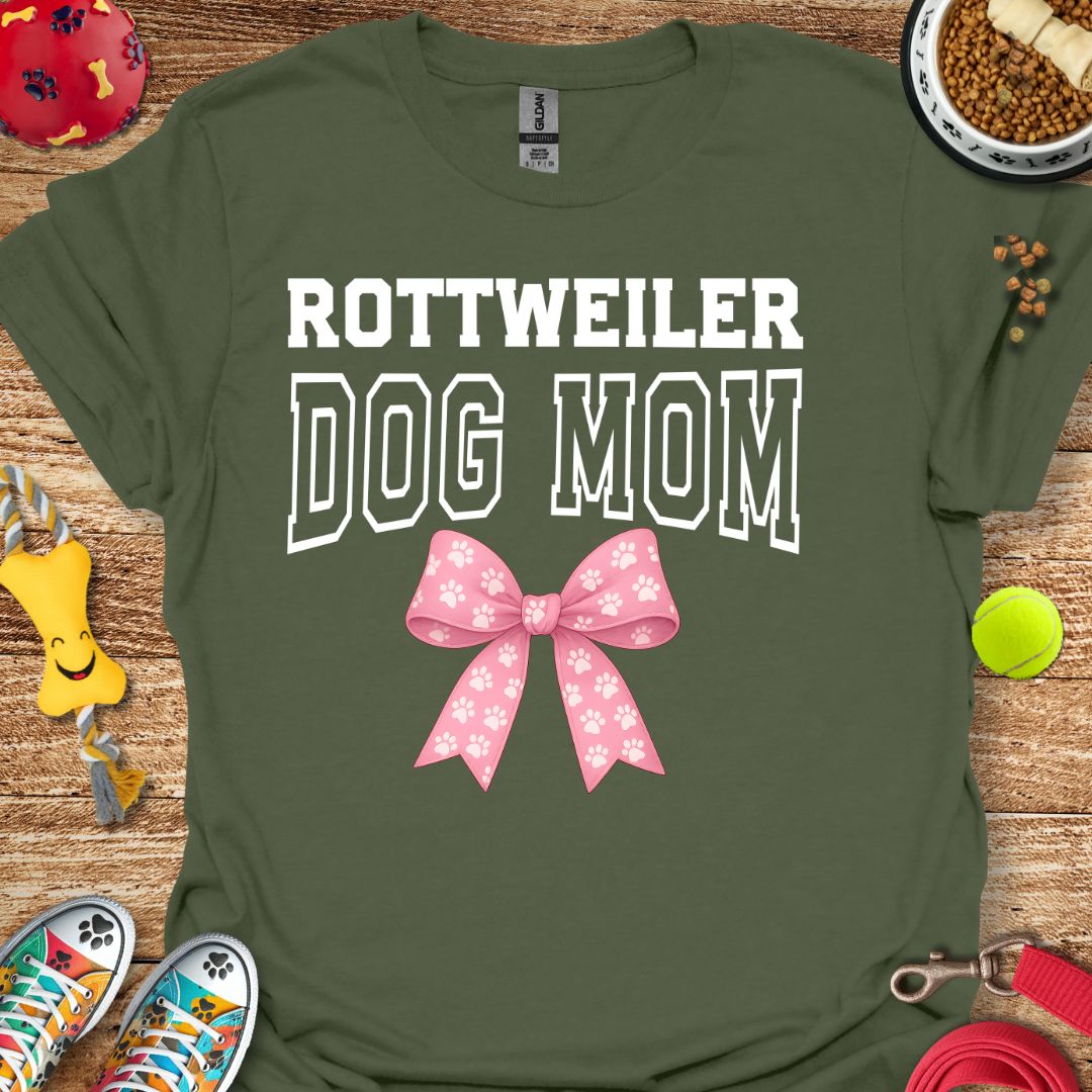 Rottie Dog Mom Pink Coquette T-Shirt