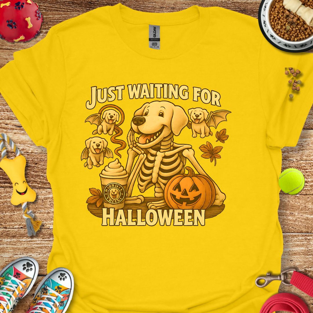 Just Waiting for Halloween Labrador T-Shirt